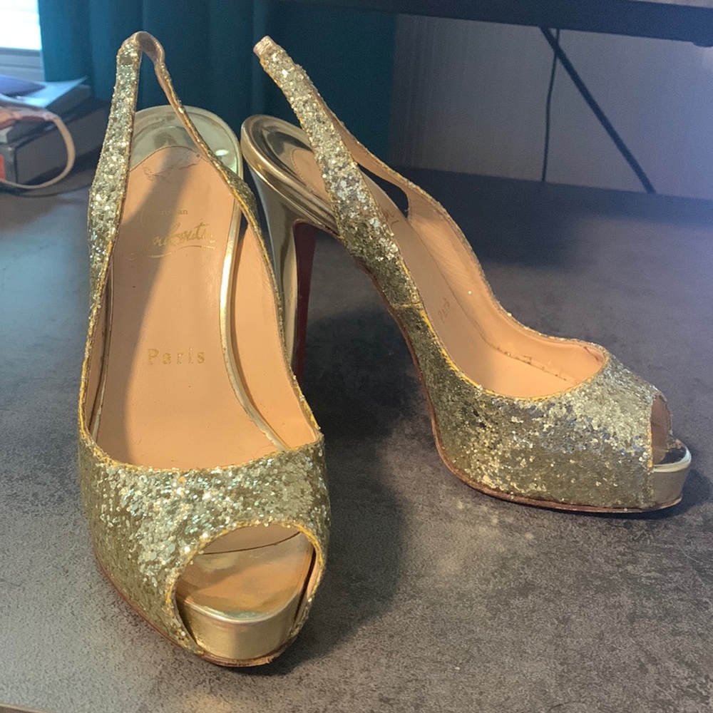 EUC Christian Louboutin Heels Size 36